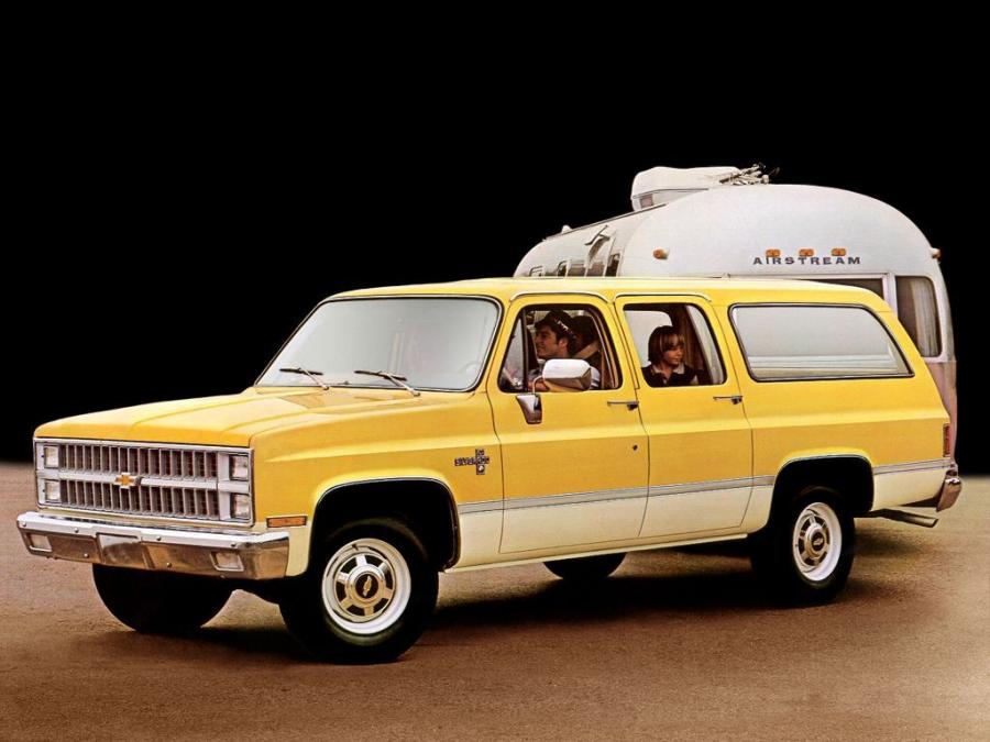  Chevrolet Suburban Silverado 1982 года  (фото 2 из 2)